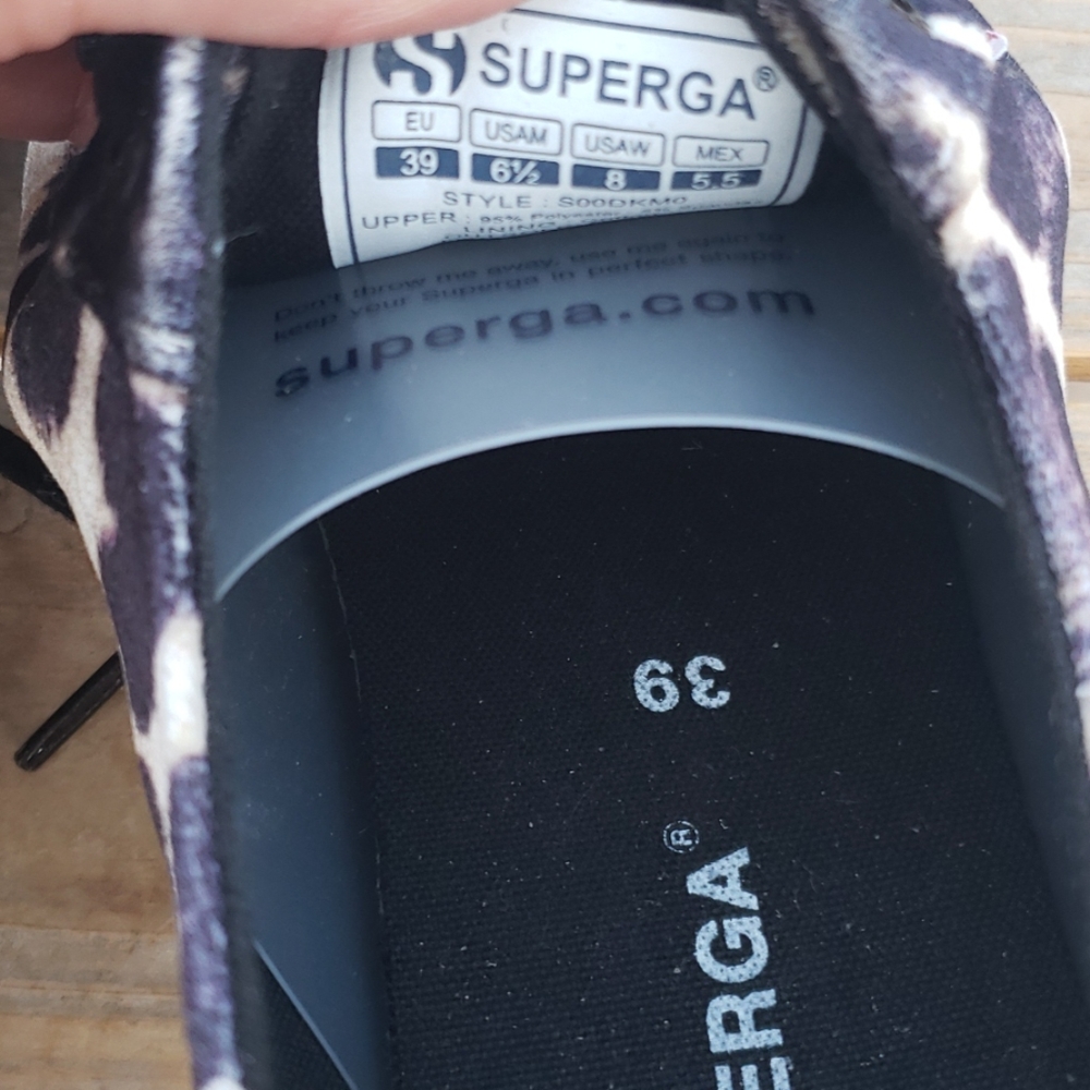 Shoes - Picture 3 of 4